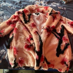 Have coat I can’t fit no more selling for 70